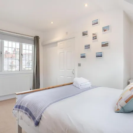 3 Bed In Oc-a33016 Sandsend
